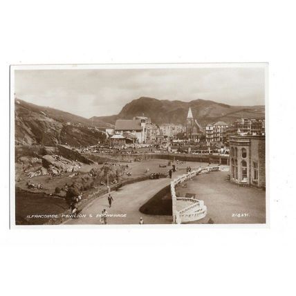 Ilfracombe Pavilion And Promenade, Devon, RP Postcard.