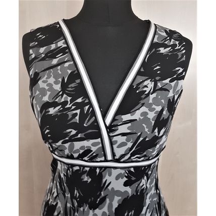 Black White Grey Abstract Print 100% Silk Dress Size 12 UK S/M