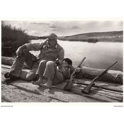 Ernest Hemingway Iceberg Author 1941 WW2 & Guns Photo Postcard