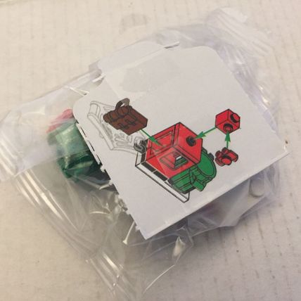 NEW Marvel Lego Spider-Man City Traffic Light, Street Sign & Newspaper Dispenser