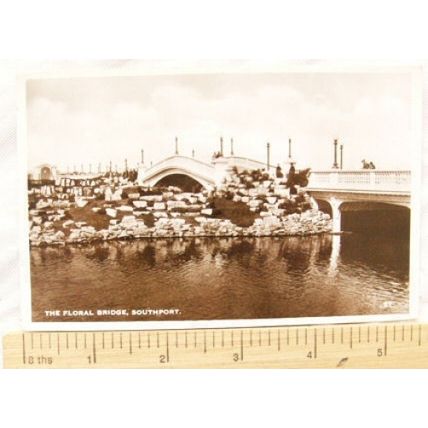 1936 postcard The Floral Bridge, Southport