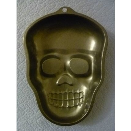 "NEW NONSTICK METAL SKULL PAN HALLOWEEN DIA DE LOS MUERTOS ZOMBIE PARTY"