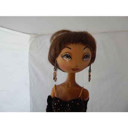 Xenis Collection, Diva Series, 22" "Yolanda, Glamour Girl", Hand Carved Wood, AO