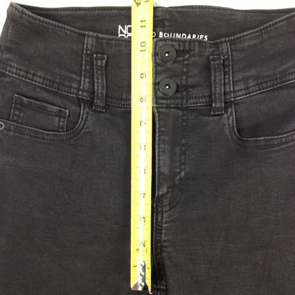 No Boundaries Womens Juniors Black Skinny Taper Leg Pants Size 5 Used