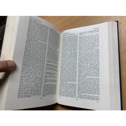1959 "THE OXFORD COMPANION TO FRENCH LITERATURE" 1.3kg HARDBACK BOOK (P7)