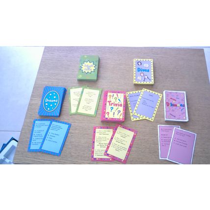 JACQUELINE WILSON: DREAMS, DILEMMAS and DIVAS GAME (Paul Lamond Games) 2015