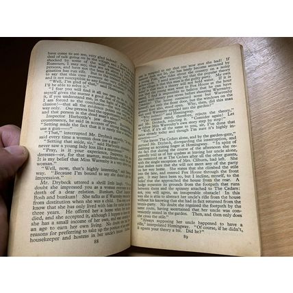1956 GEORGETTE HEYER "DETECTION UNLIMITED" FICTION PAPERBACK BOOK (P2)