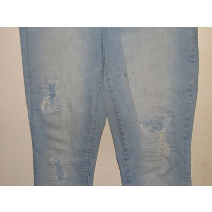 Royalty For Me Blue 5-Pocket Mid Rise Skinny Light Wash Distressed Jeans Size 8