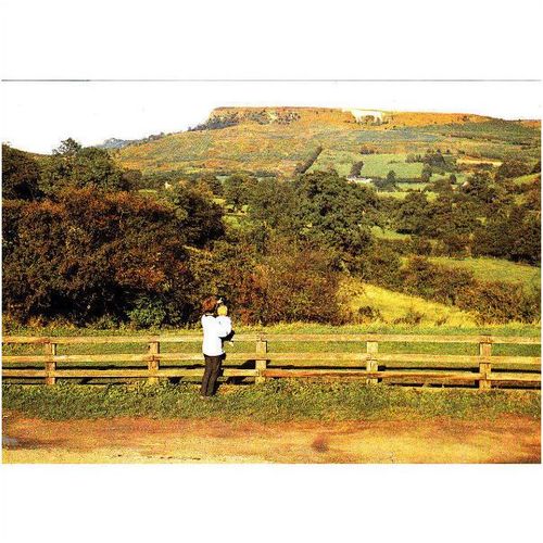 Colour Postcard - The White Horse, Kilburn, Yorkshire