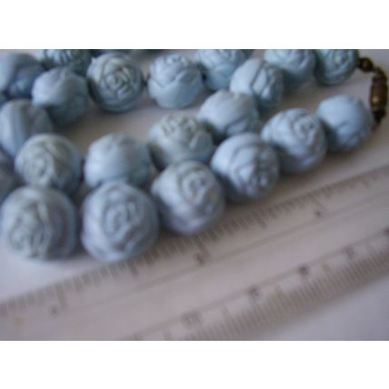 Vintage Necklace Blue Moulded Rose Beads Chain Retro 1950's Barrel Clasp