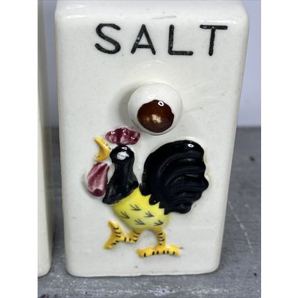 Rooster Salt & Pepper 1950's by Thames Japan Hand Painted Ceramic Japan Vintage