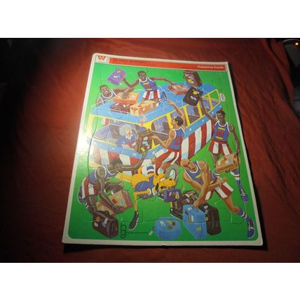 WOW!! Large 1972 HARLEM GLOBETROTTERS Frame Tray Puzzle!! $35.00 Shipped!!