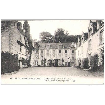 37 - USSE - RIGNY USSE - Le Château - la cour d'honneur