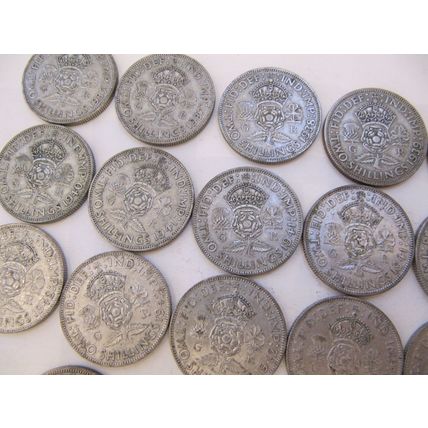 30 x CIRCULATED PRE-1947 GEORGE VI TWO SHILLING HALF-SILVER COINS 338g
