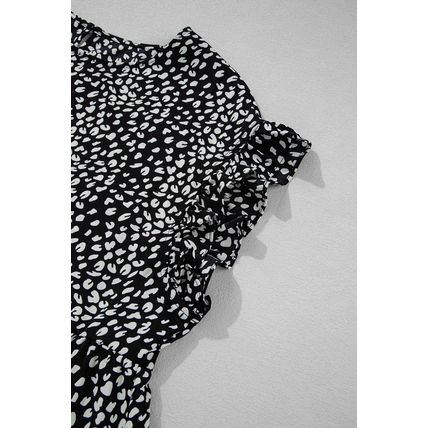 Black Leopard Print Ruffled Short Sleeve Keyhole Back Tiered Flowy Plus Size Blo