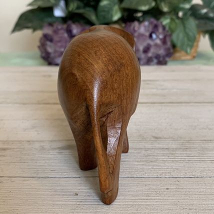 Vintage Solid Teak Hand Carved Wooden Elephant Sculpture Wood Figurine 5.5”x3.5”