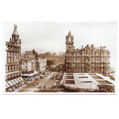 SUPERB REAL PHOTO POSTCARD OF PRINCESS STREET EDINBURGH LOOKING EAST (2118)
