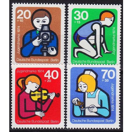 GERMANY BERLIN [1974] MiNr 0468-71 ( **/mnh )