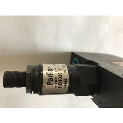 NEW PARKER XRD101S16-8P DUAL HYDRAULIC RELIEF MODULE,1/2 NPT,RD103S16,830316,SU
