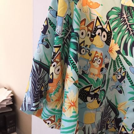 NEW Men's Bluey Button Up Medium (38/40) Short Sleeve Shirt