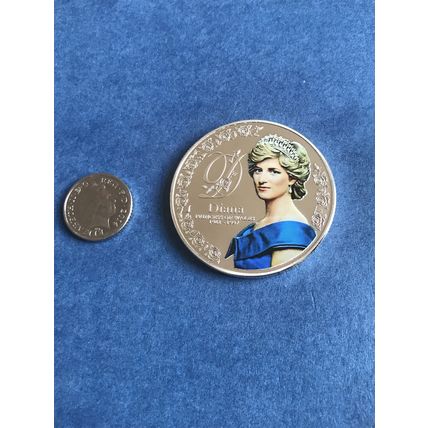 Princess Diana Silver £5 coin 1961-1997 Silver plated coin comes in a protective