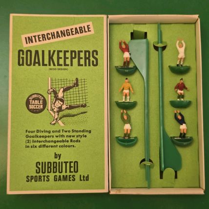 Subbuteo Interchangeable Goalkeepers -Boxed - Complete SET NEAR MINT C133