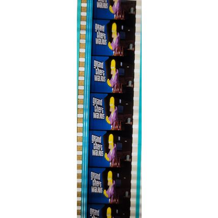 Simpsons Movie. Pk GEB - c054B . 1 STRIP OF 5 - 35MM FILM CELLS