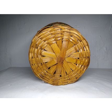 Light/Medium Brown Wicker Woven Band Round Basket w/ Holly Berry Painted Design