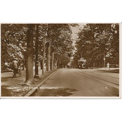 PC23222 The Avenue. Southampton. 1933