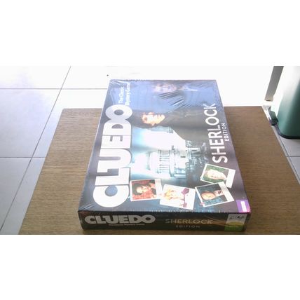 CLUEDO: SHERLOCK EDITION (TV Tie-In) New & Factory-Sealed