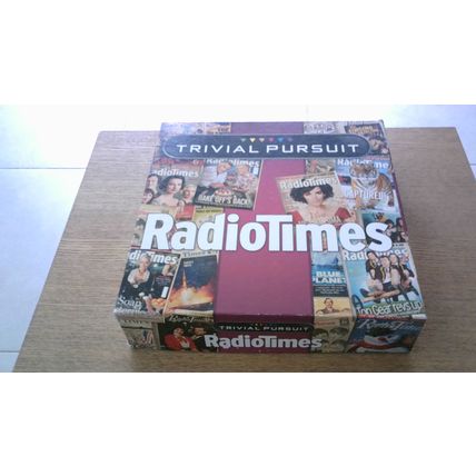 TRIVIAL PURSUIT: RADIO TIMES EDITION ( Hasbro Gaming) 2014