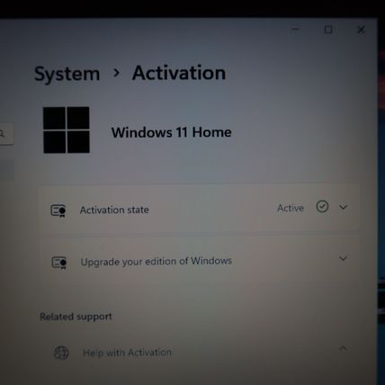 Lenovo Yoga 530-14IKB 14in Laptop Pentium 4415U 2.30 GHz 4GB 1TB SSD Win 11