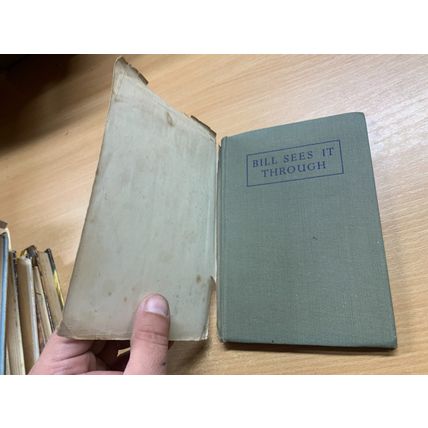 1946 1ST EDITION JOHN LODGE "BILL SEES IT THROUGH" FICTION HARDBACK BOOK (P2)