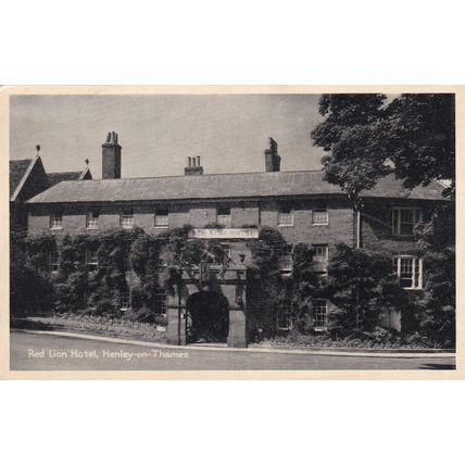 EC512. HENLEY ON THAMES - RED LION HOTEL . PRINTED POSTCARD