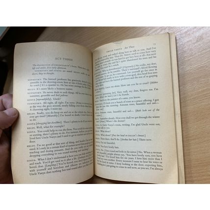 1974 CHEKHOV PLAYS "UNCLE VANYA/CHERRY ORCHARD/WOOD DEMON" PAPERBACK BOOK (P2)