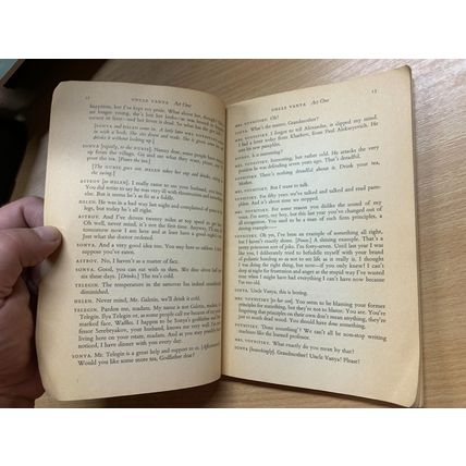 1974 CHEKHOV PLAYS "UNCLE VANYA/CHERRY ORCHARD/WOOD DEMON" PAPERBACK BOOK (P2)
