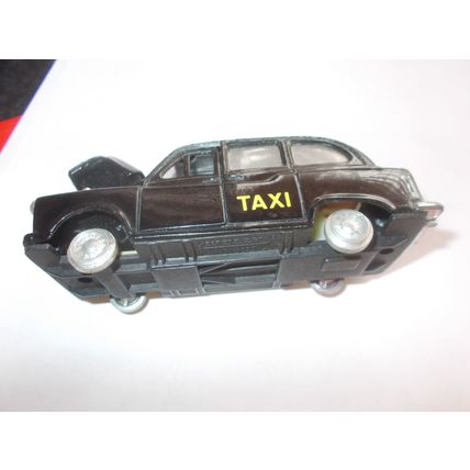 DIE CAST / WELLEY BLACK TAXI CAB (31 /01)