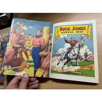 1957 "BUCK JONES ANNUAL 1957" COWBOY FICTION ILLUSTRATED ANNUAL BOOK (P3)