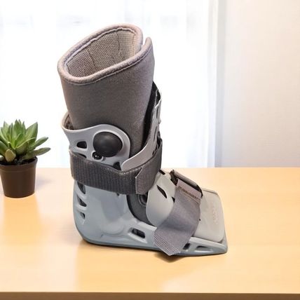 Aircast AirSelect Walker Brace/Walking Boot Short