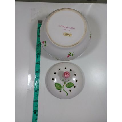 TELEFLORA GIFT FLORAL PLANTER W/ LID ROSE BUD (A71)