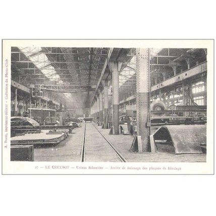 71 - Le Creusot - usines Schneider atelier de finissage des plaques de blindag