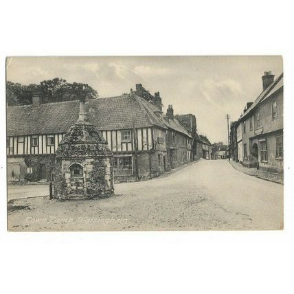 Town Pump, Walsingham. Postcard.