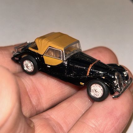 Cararama Hongwell Morgan Plus Eight Convertible 1/72 Hornby OO/HO Black mint