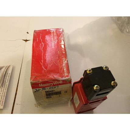 NEW HONEYWELL GKDA2F1 MICRO SWITCH,Eg