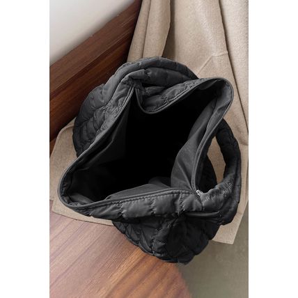 Black Quilted Zipper Large Shoulder Bag