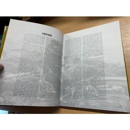 1984 "ELITE FIGHTING UNITS" DAVID ESHEL 1.2kg ILLUSTRATED HARDBACK BOOK (P7)