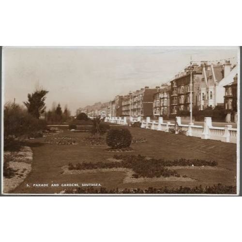 Southsea, Hampshire - Parade & Gardens - Romney RP postcard, 1935 pmk