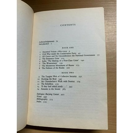 2000 "BURYING CAESAR" CHURCHILL, CHAMBERLAIN & TORY PARTY PAPERBACK BOOK (P3)