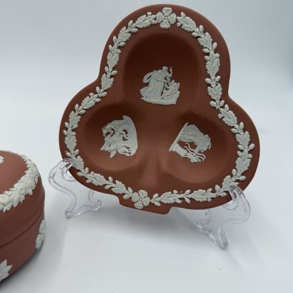 Wedgwood England Jasperware Terracota Trinket Box and Jewelry Trays Set Greek