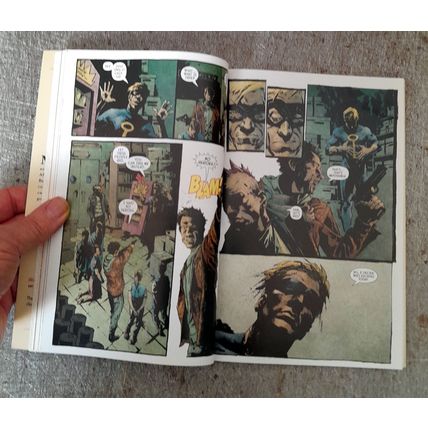 The Escapists : Dark Horse : Graphic Novel : vf